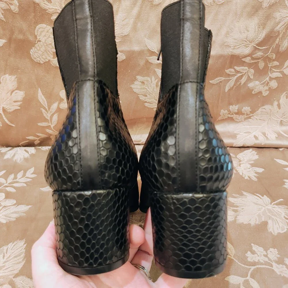 Spring Step Leather Ankle Booties, Size EU 40, Excellent Used Condition! (EUC) - Picture 4 of 7